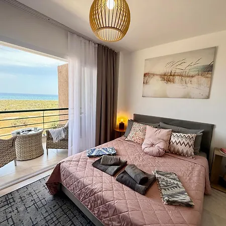 Tranquil By The Sea Apartment