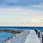 Appartamento Tranquil By The Sea
