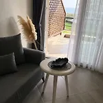 Tranquil By The Sea Lejlighed
