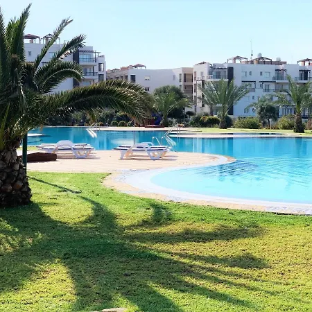 Tranquil By The Sea Apartment Vokolidha