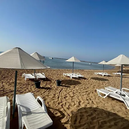 Tranquil By The Sea Apartment Vokolidha