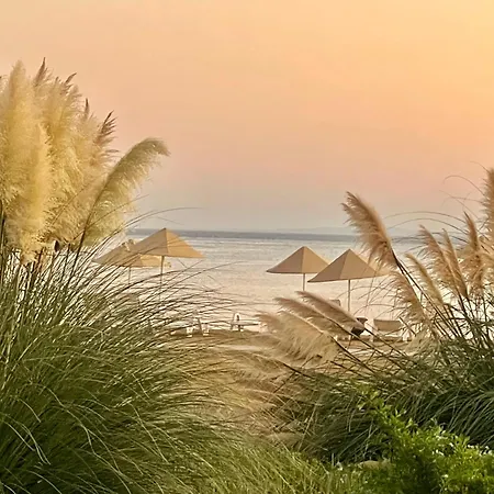 Апартаменты Tranquil By The Sea *