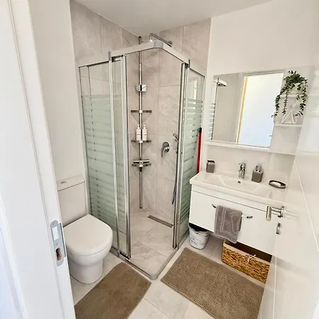 Apartament Tranquil By The Sea Vokolidha
