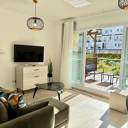 Apartment Tranquil By The Sea Vokolidha