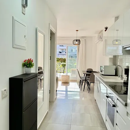 Tranquil By The Sea Vokolidha