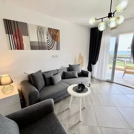 Apartamento Tranquil By The Sea