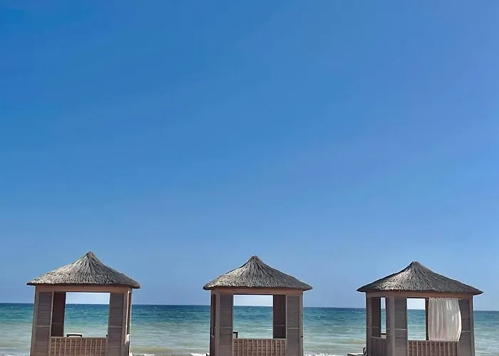 Appartamento Tranquil By The Sea *