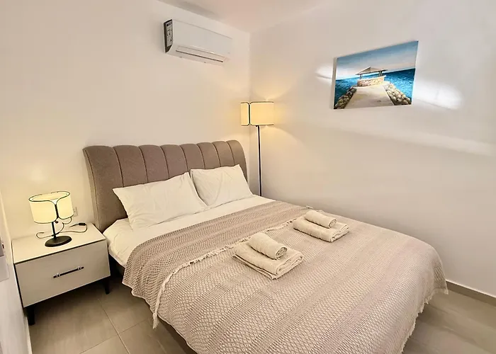 Tranquil By The Sea Vokolidha