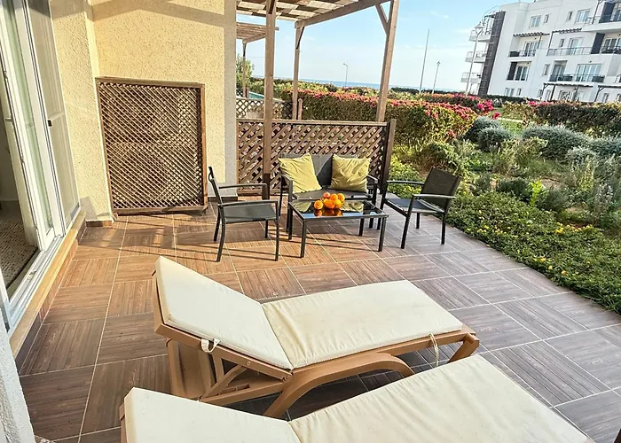 Tranquil By The Sea Vokolidha