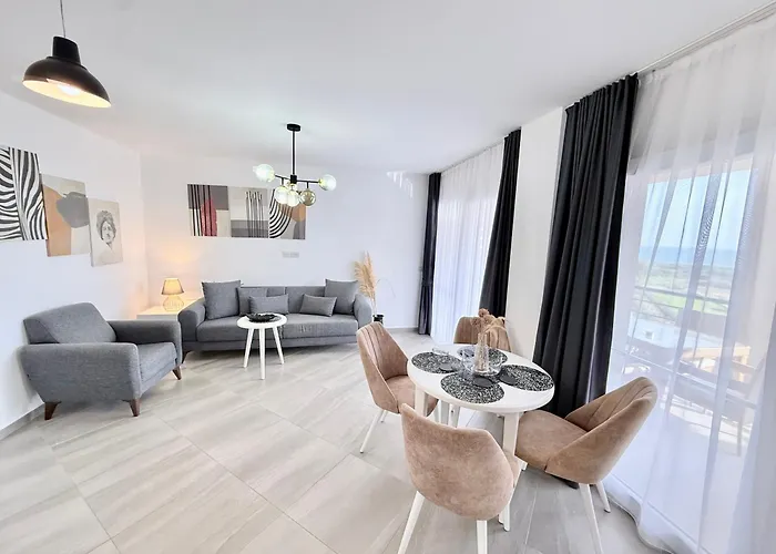 Appartamento Tranquil By The Sea *