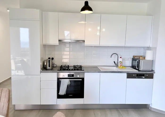 Apartamento Tranquil By The Sea Vokolidha